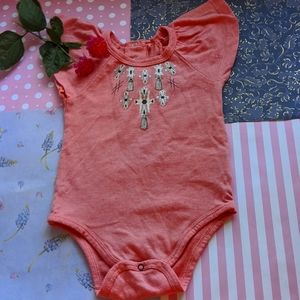 🌺 6-9 months, Jessica Simpson, pink onesie